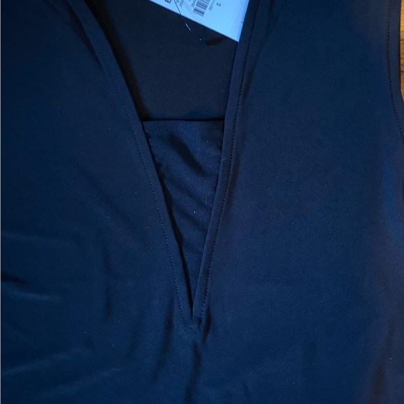 Express Ladies Sleeveless Black Thong Bodysuit Deep V-Neck NWT - Picture 3 of 7